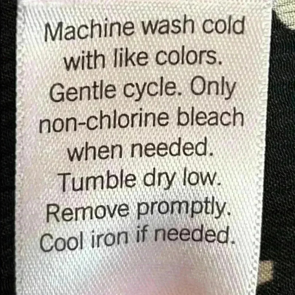 Nine West Women’s Top Size XL Black and White Tie Front 100% Polyester - Picture 6 of 8